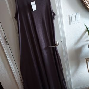 Dress jjill size M ,fabric 65% tencel modal, 35% polyester. Color soft raisin.